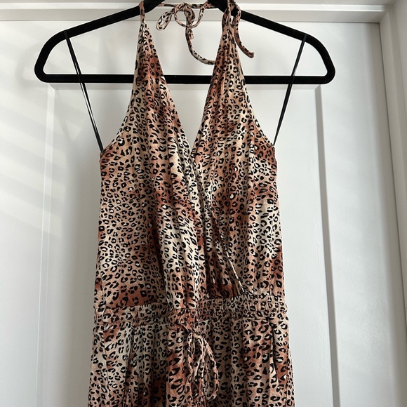 Express animal leopard cheetah print surplice halter jumpsuit- NWOT - Picture 5 of 6